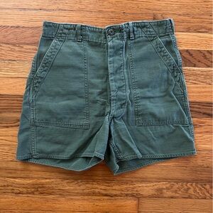 Vintage Vietnam era army OG 107 shorts